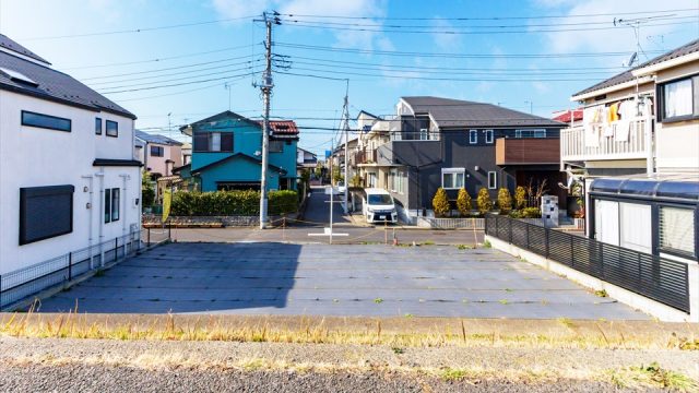 神奈川県横浜市港北区新吉田東5丁目売地の現地写真（早淵川側からの撮影）