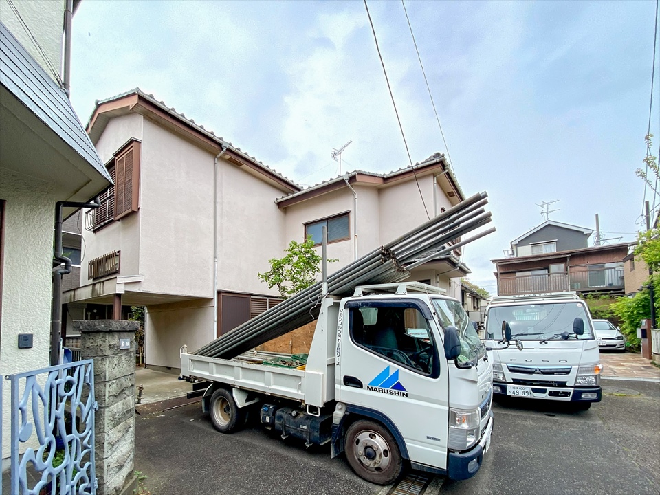 自社物件 新吉田東3丁目の既存建物解体工事スタート