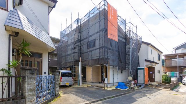 横浜市港北区新吉田東3丁目　新築戸建のユニットバス、階段の画像