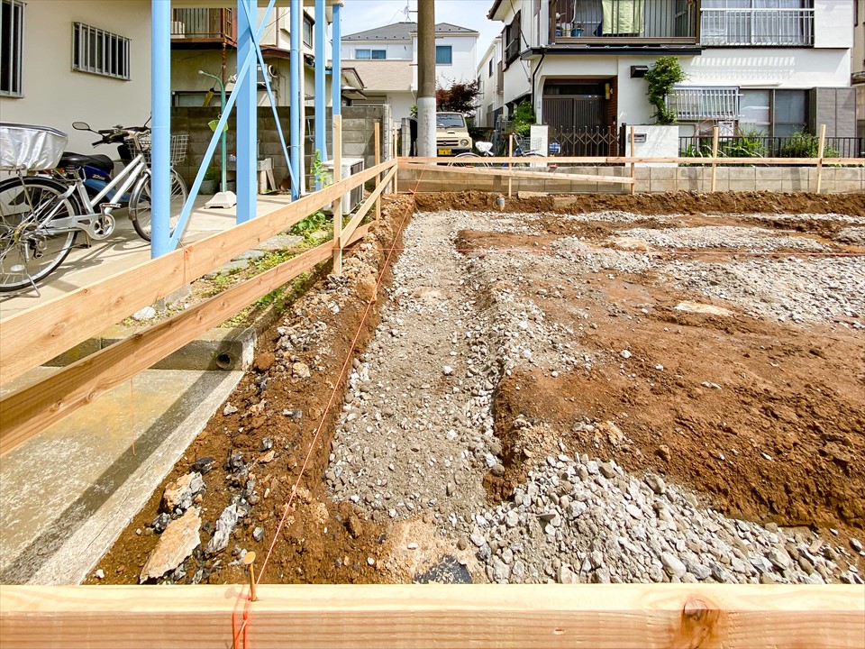 自社物件　新吉田東5丁目新築分譲住宅　基礎工事（砕石敷き）