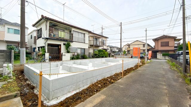 横浜市港北区新吉田東5丁目　新築戸建の基礎型枠解体