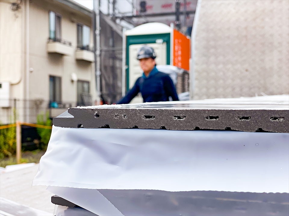 自社物件 新吉田東5丁目新築分譲住宅 ボード貼工事、外壁サイディング工事開始