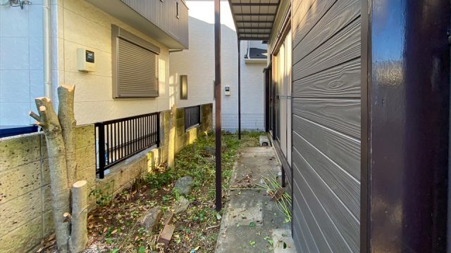 新吉田東5丁目　新築分譲住宅Ⅲ　解体工事開始